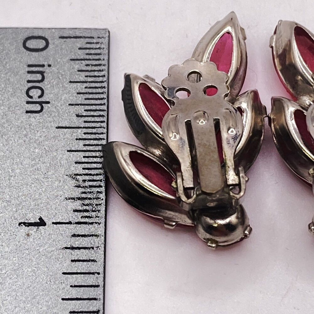 VTG  Fuchsia Pink Glass Rhinestone Silver Tone Clip Earrings statement fancy - Picture 5 of 5